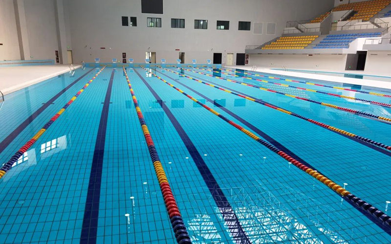 深圳光明体育中心恒温泳池+热水项目