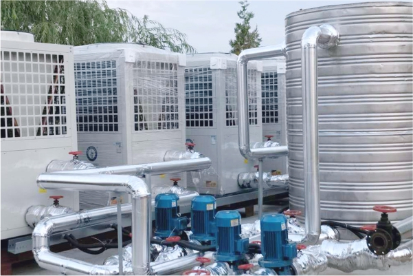 陕西榆林榆横铁路11000㎡暖气片空气源热泵采暖项目