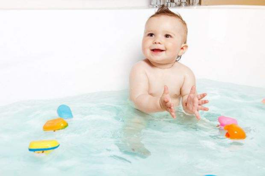 空气能热泵之婴幼儿游泳馆热水供应