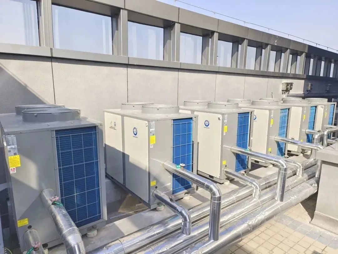 纽恩泰空气能变频空气源热泵热水机应对-20℃环境温度以上的热水应用空气能热水设备需求