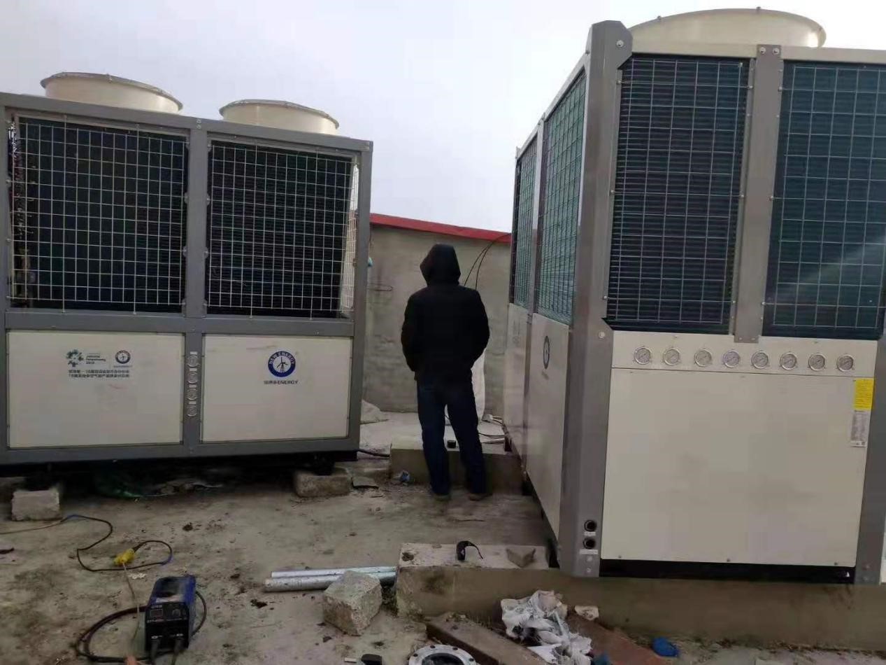 养猪场空气能热泵供暖