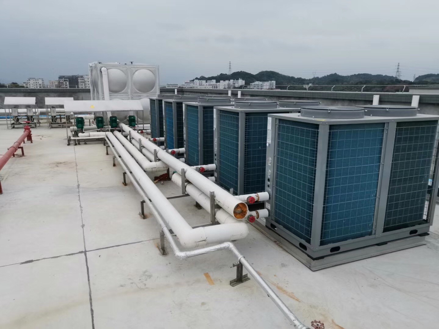 纽恩泰空气能热泵